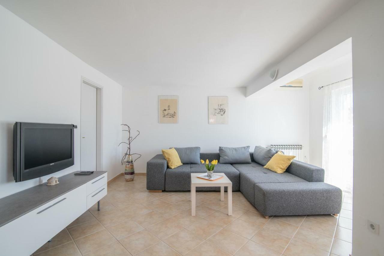 פרמנטורה Apartment Lavanda מראה חיצוני תמונה